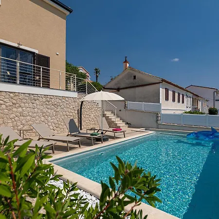 Traumhafte Nur 480 Meter Zum Mit Meerblick, Privatpool, Waschmaschine דראמליי